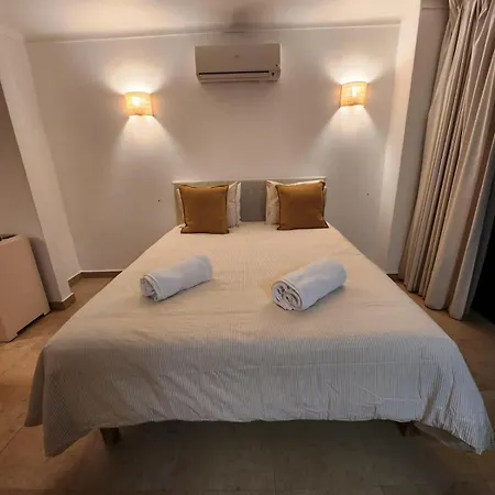 With Terrace, Ideal For Couples And Long Apartament