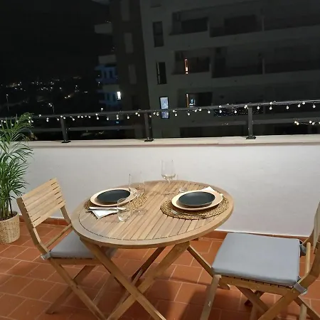 With Terrace, Ideal For Couples And Long Appartement *
