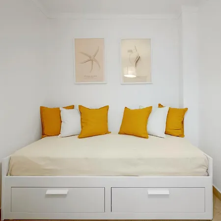 Apartment With Terrace, Ideal For Couples And Long *