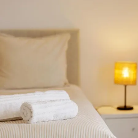 With Terrace, Ideal For Couples And Long Portimao
