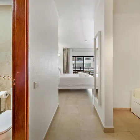 Apartment With Terrace, Ideal For Couples And Long *